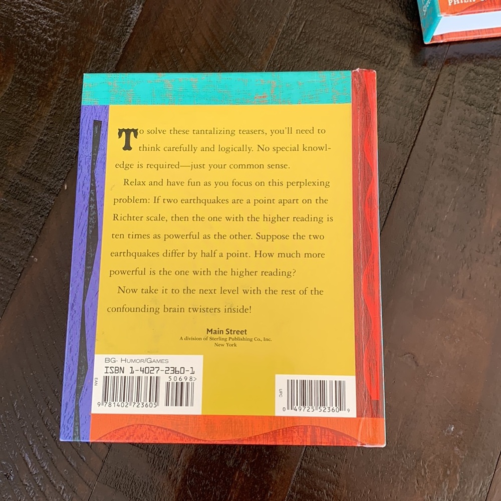 Books - Picture 4 of 17